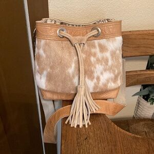 Holy Cow Couture HOH/Krystal's Leather Mini Feed Bucket w/Dust Bag Like New!